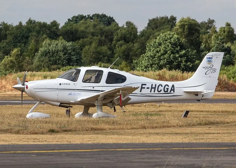 Cirrus SR20 Technische Daten