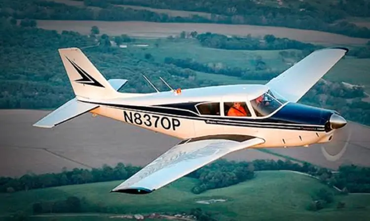 Piper PA-24 Comanche Leitfaden und Technische Daten